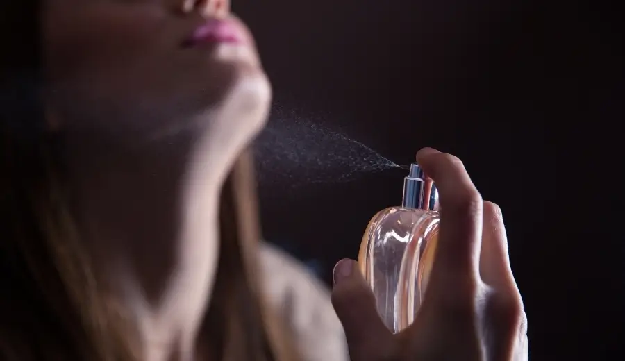 بهترین ادکلن های دخترانه پسند